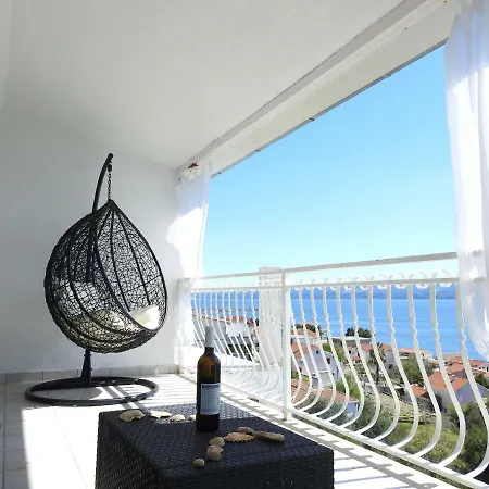 Sunrise Vid Апартаменты Дуги-Рат