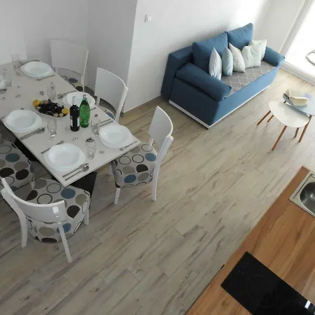 Апартаменты Sunrise Vid *