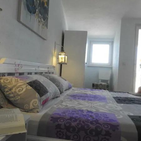 Апартаменты Sunrise Vid *