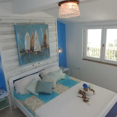 アパート Sunrise Vid